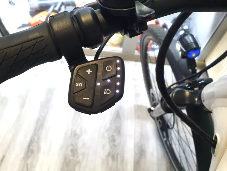 ROWER ELEKTRYCZNY GIANT LIV AMITI E+3