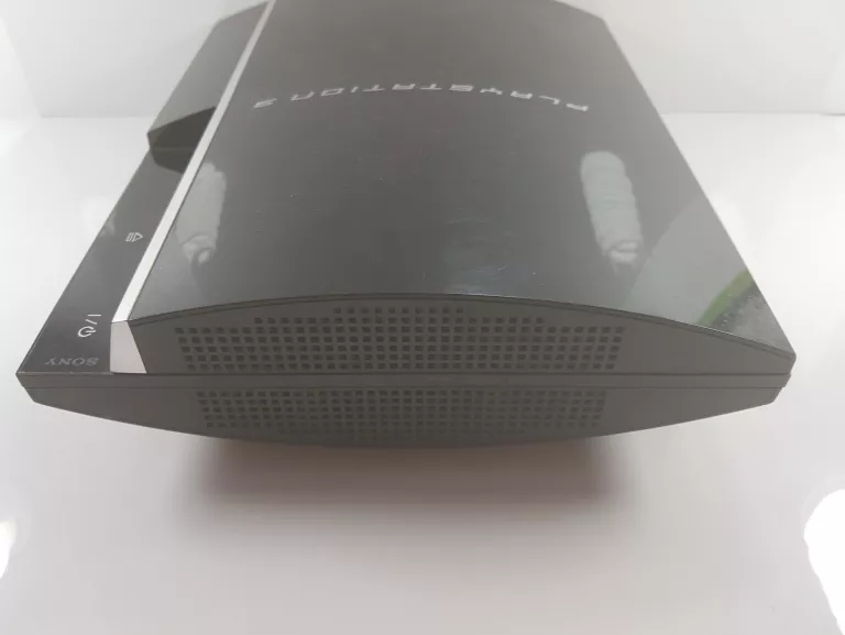 KONSOLA PS3 CECHK04 + 2 PADY