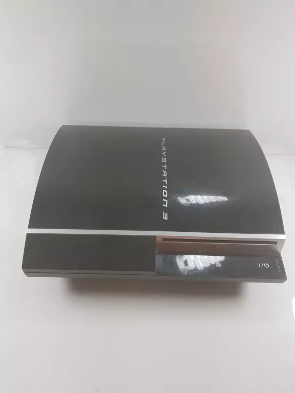 KONSOLA PS3 CECHK04 + 2 PADY