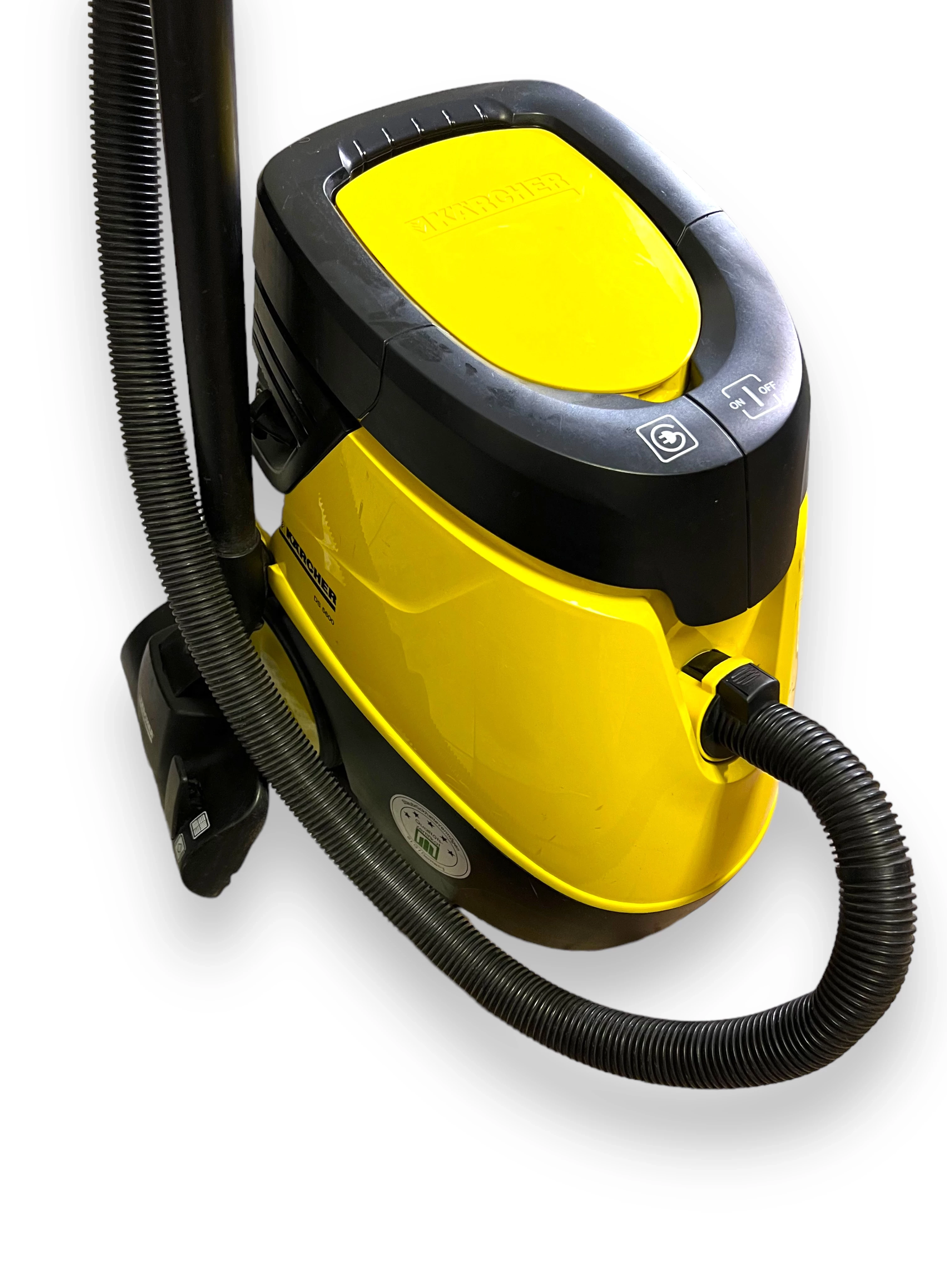 odkurzacz-karcher-z-filtrem-wodnym-ds-5600-marka-218345-281181