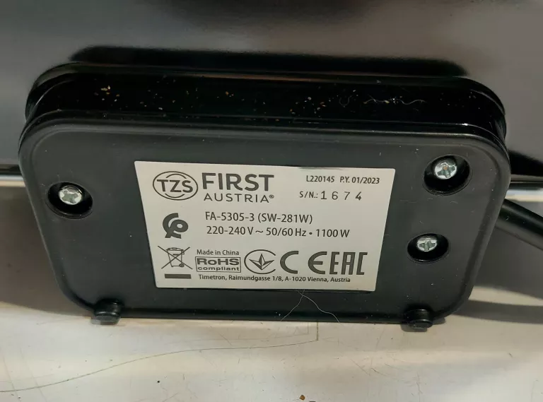 GOFROWNICA OPIEKACZ NA 4 GOFRY 1100W FIRST AUSTRIA