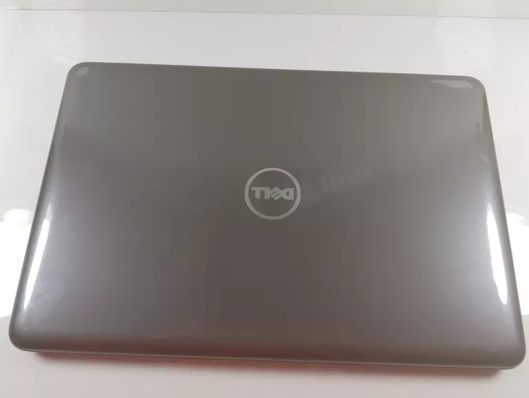 LAPTOP DELL INSPIRON P32E 240GB, I7 7500 8GB RAM
