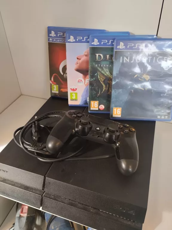 konsola-ps4-stan-uzywany
