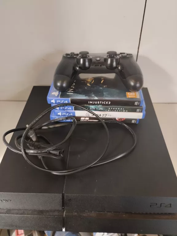 KONSOLA PS4