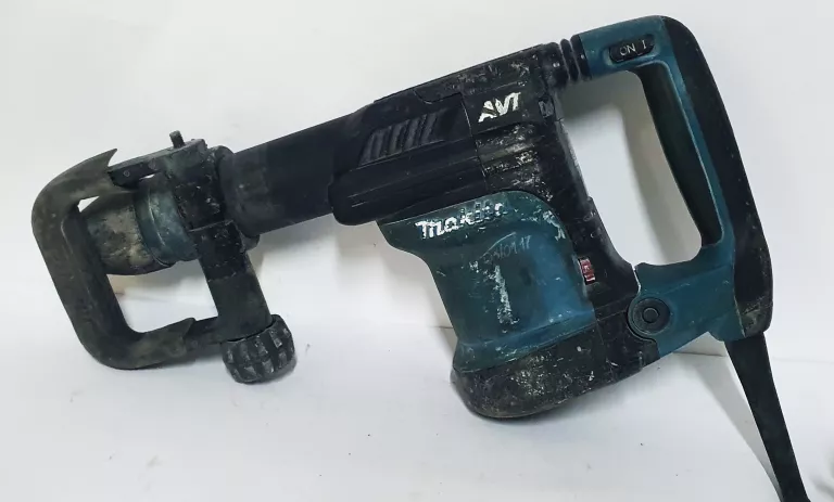 mlot-udarowy-makita-hm0871c-sds-marka-makita