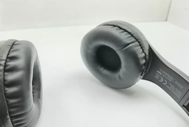 SŁUCHAWKI SBS MHHEADPHONBTK