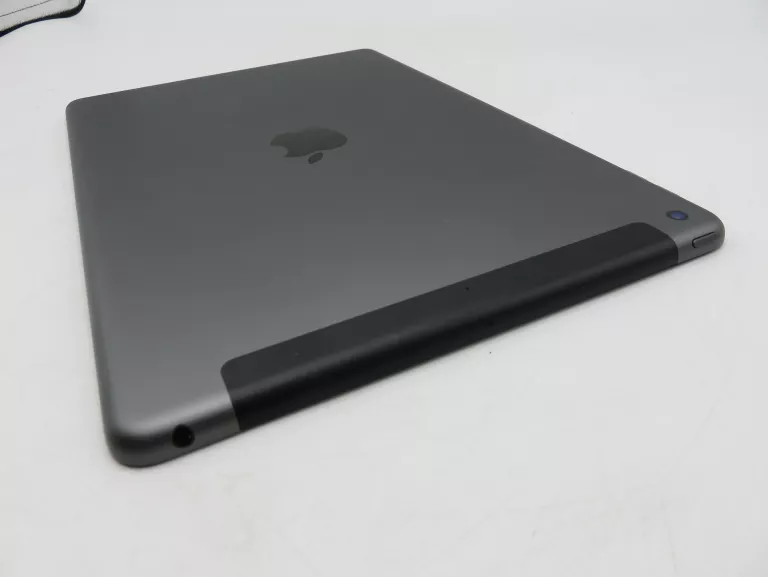 TABLET APPLE IPAD 8GEN A2429 32GB LTE NA CZĘŚCI