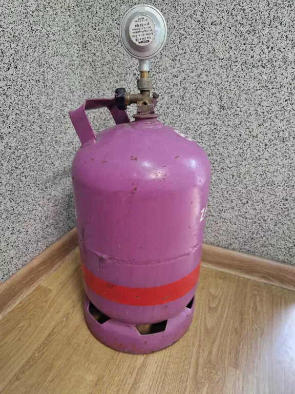 BUTLA GAZOWA PROPAN BUTAN 8KG Z REDUKTOREM