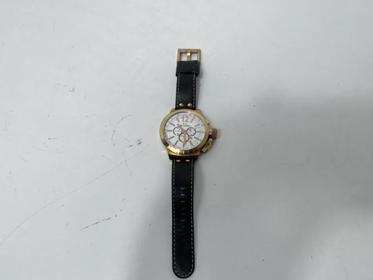 ZEGAREK TW STEEL, CE1020
