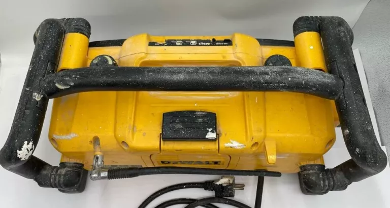 RADIO BUDOWLANE DEWALT DC013