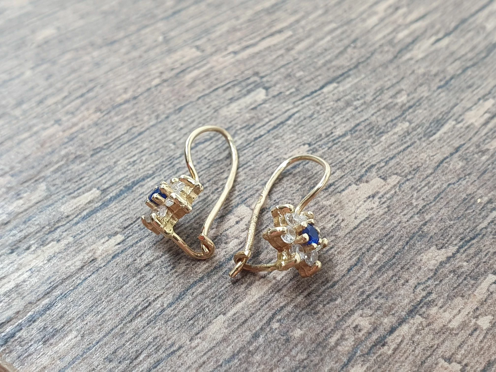 zlote-kolczyki-kwiatek-cyrkonie-p585-215g-stan-11323-2