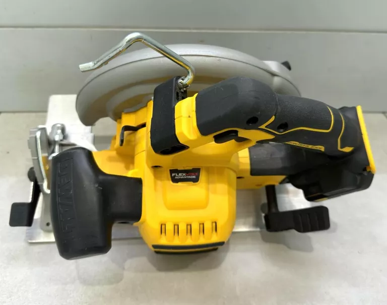 ZESTAW DEWALT PILARKA TARCZOWA DEWALT DSC 573 + ZAKRĘTARKA DEWALT DCF887