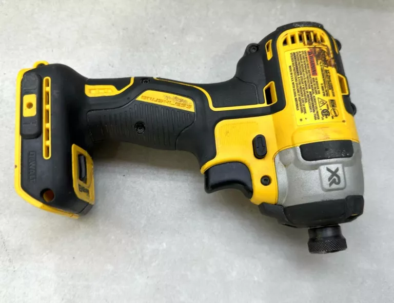 ZESTAW DEWALT PILARKA TARCZOWA DEWALT DSC 573 + ZAKRĘTARKA DEWALT DCF887
