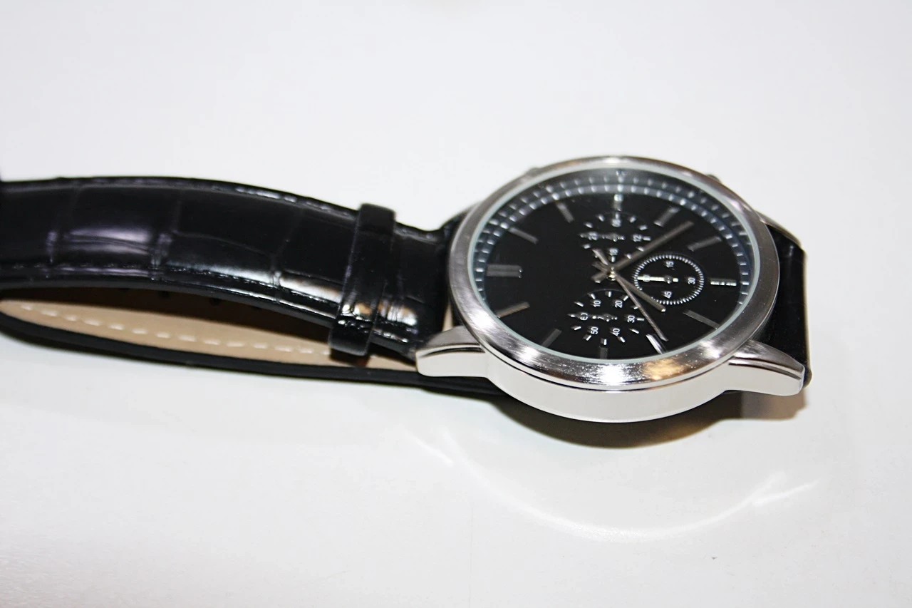 zegarek-avon-funkcje-brak