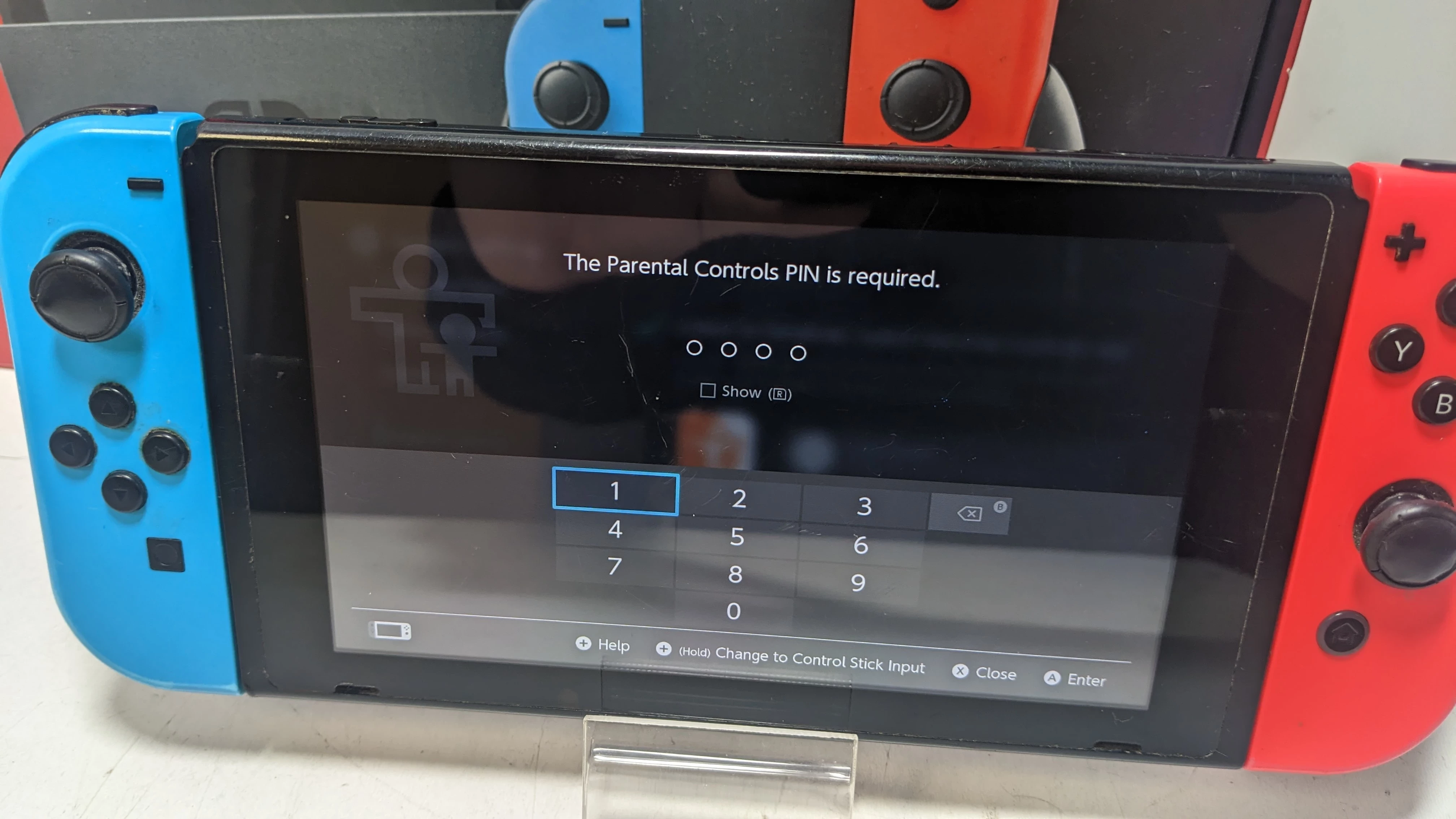 konsola-nintendo-switch-opis-kolor-wielokolorowy