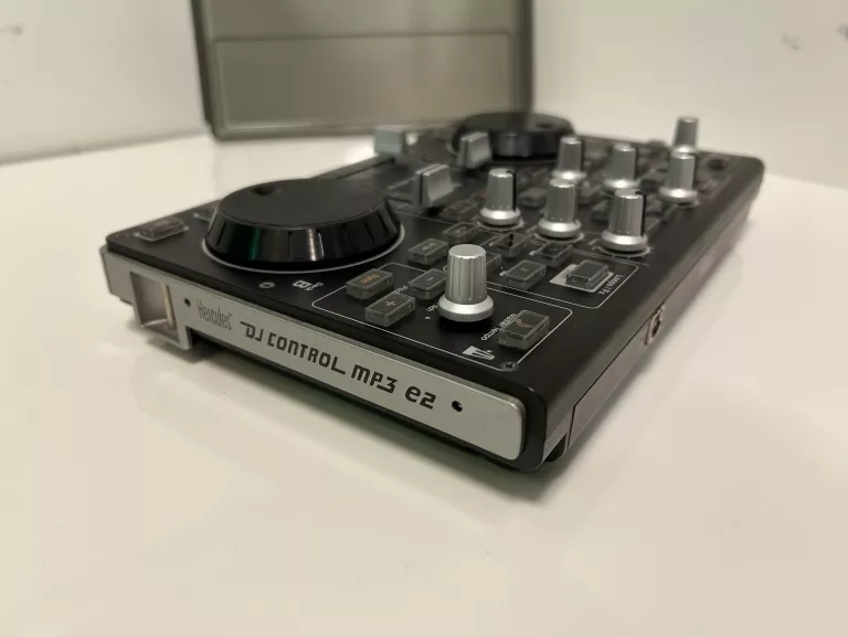 DJ HERCULES DJ CONTROL MP3 E2 USB + KABEL