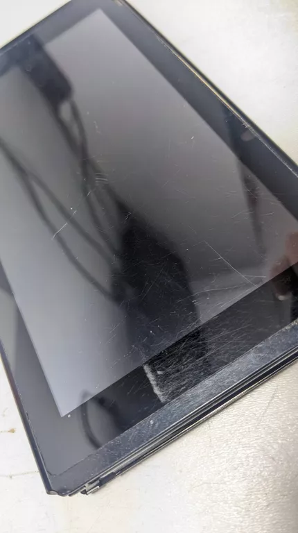 KONSOLA NINTENDO SWITCH *OPIS*