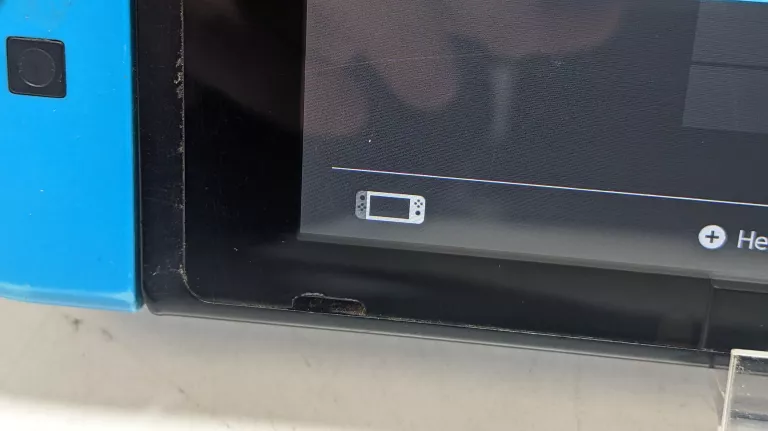 KONSOLA NINTENDO SWITCH *OPIS*