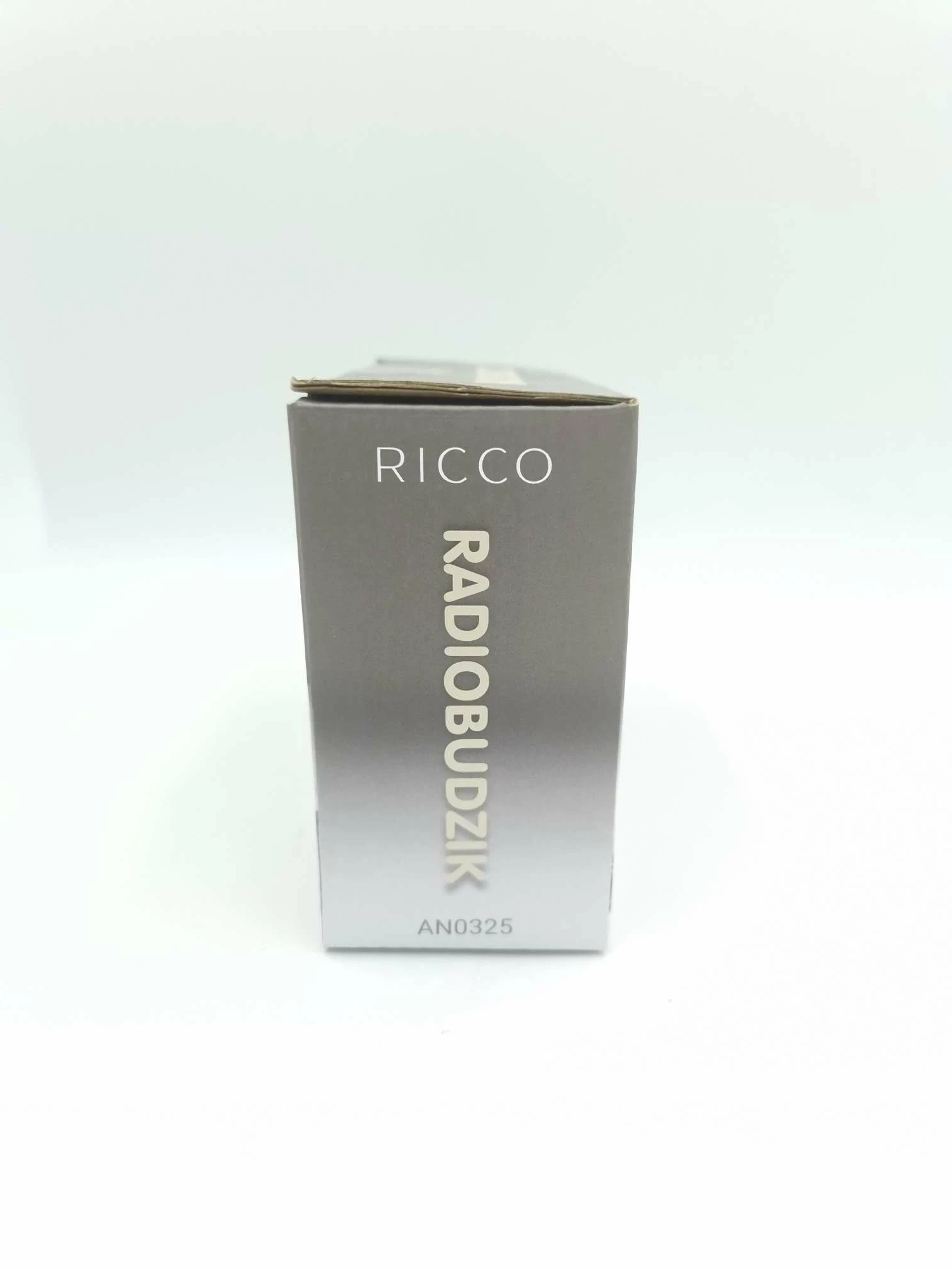 radiobudzik-ricco-an0325-stan-uzywany