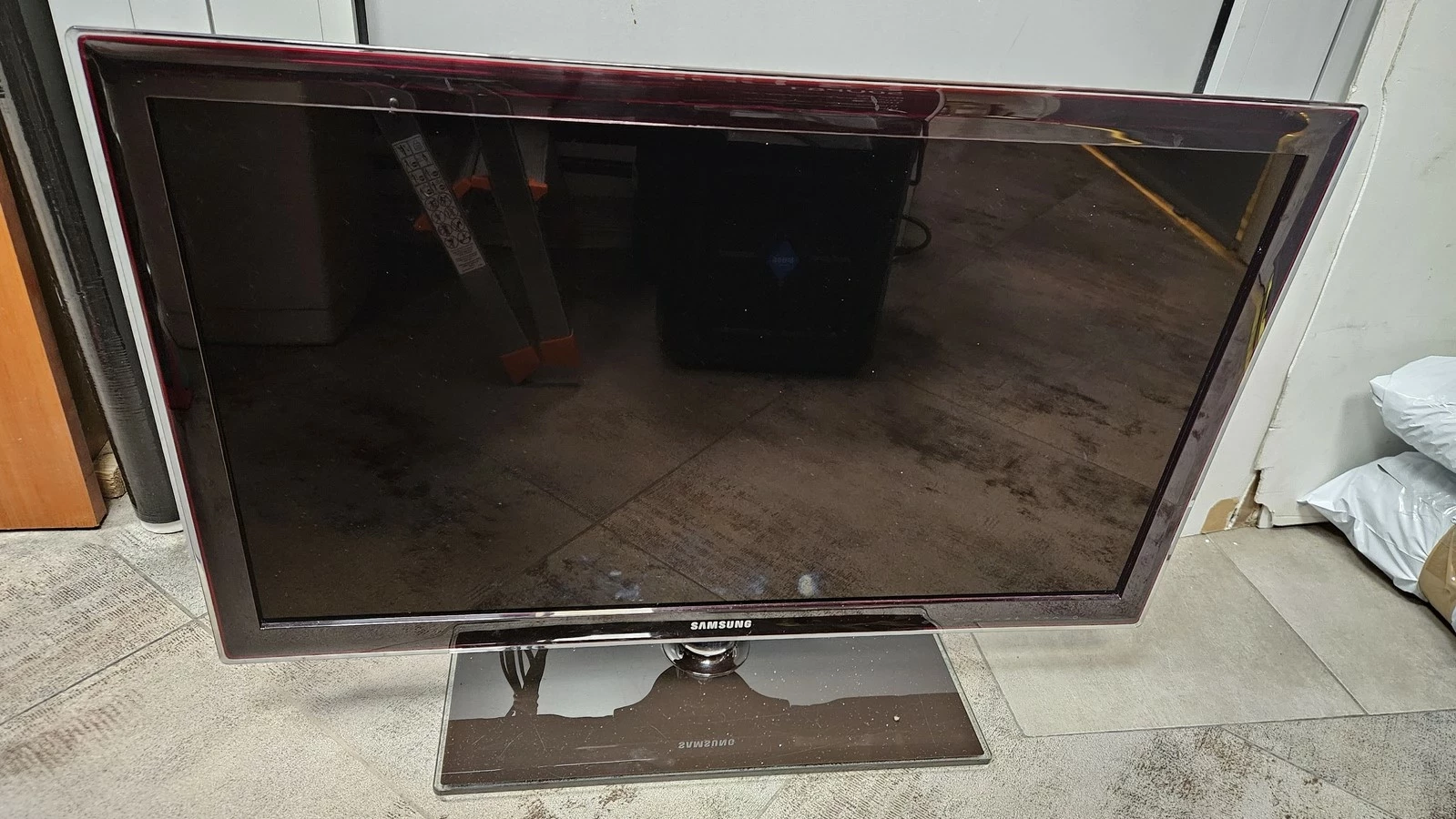 telewizor-samsung-ue32d5500-32-dvb-t-bez-pilota-kod-producenta-ue32d5500