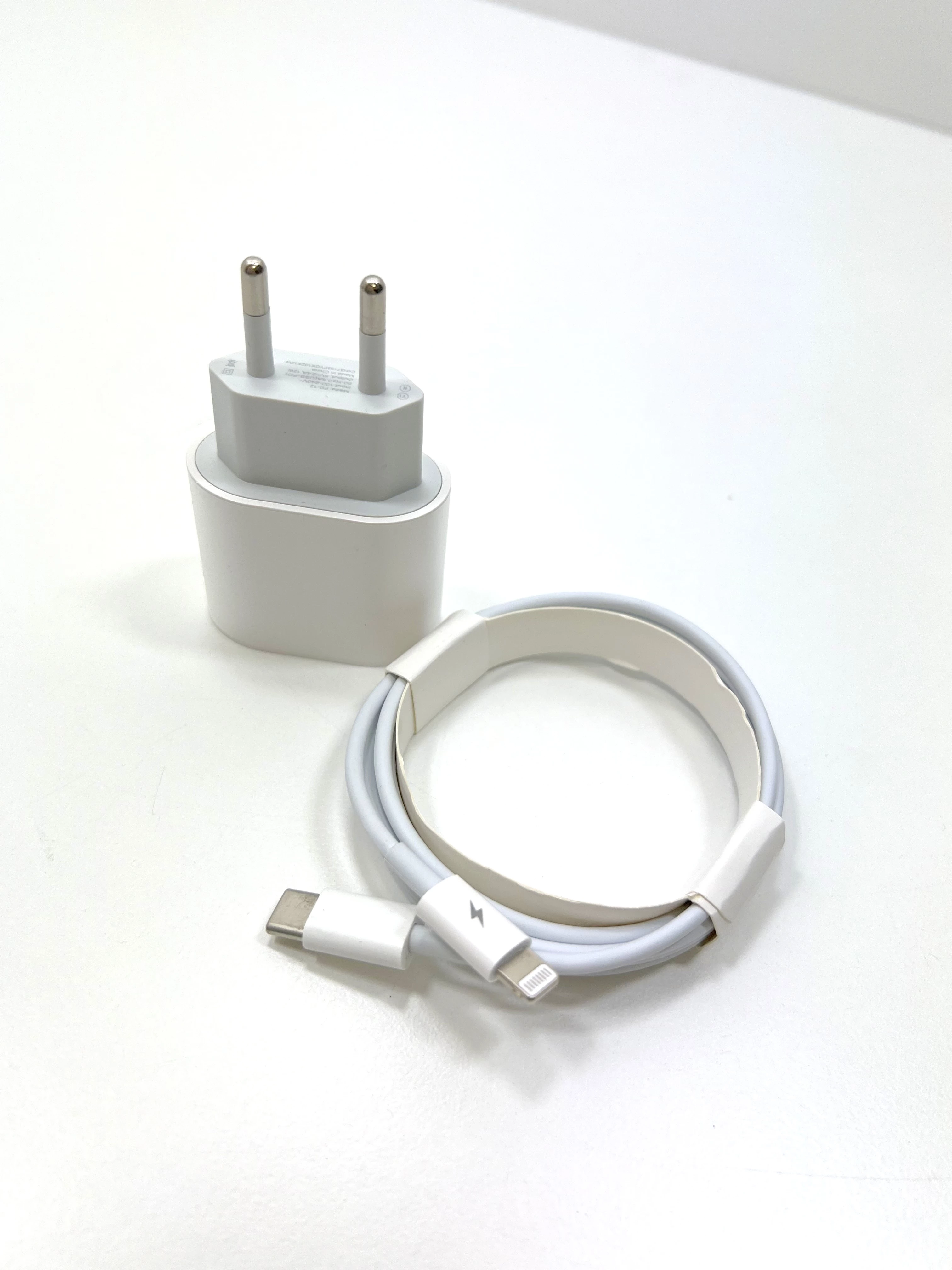 ladowarka-typ-c-iphone-lightning-przeznaczenie-do-apple