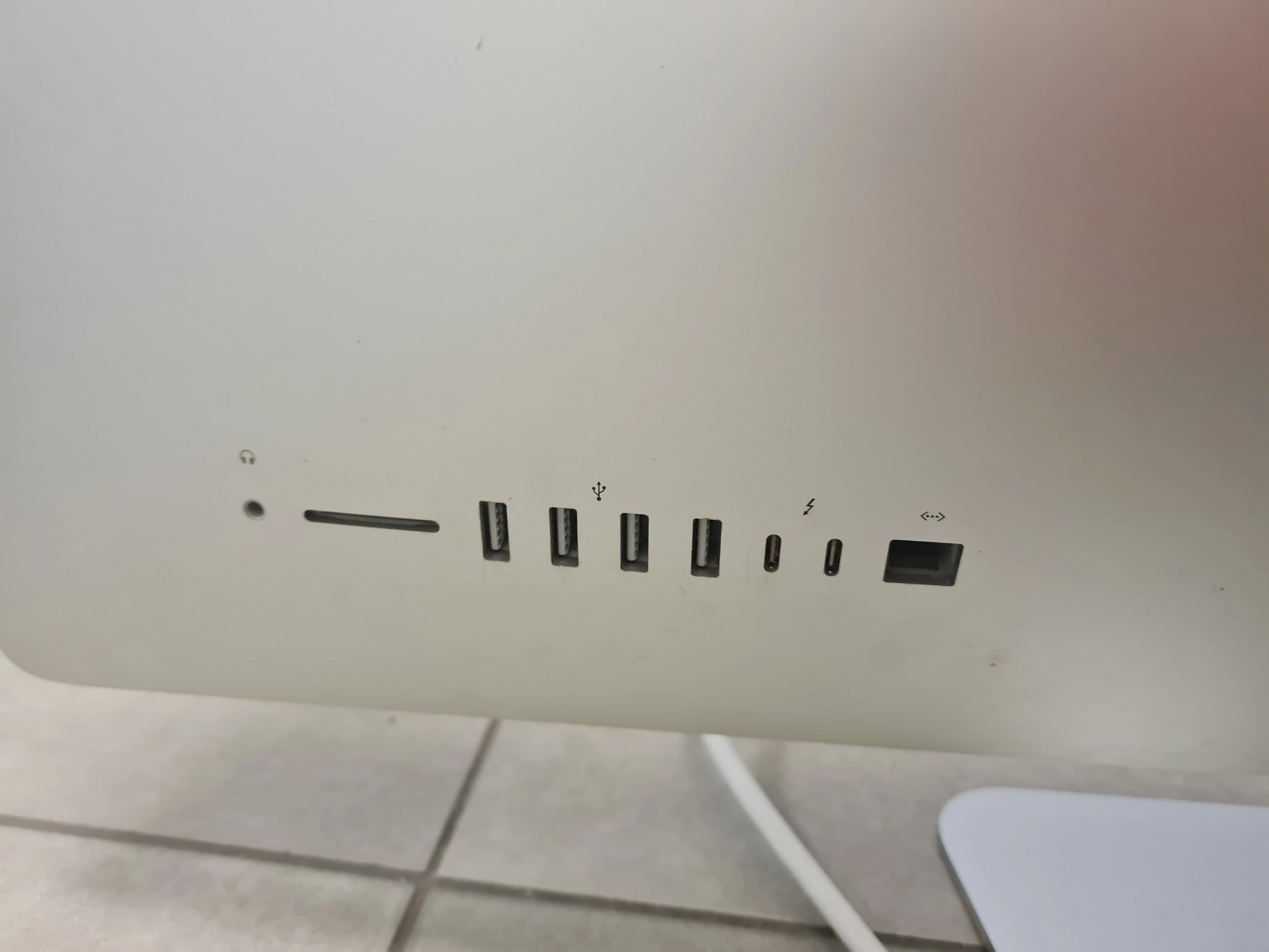 apple-imac-27-retina-5k-display-38-ghz-quad-core-intel-core-i5-2tb8-gb-system-operacyjny-mac-os