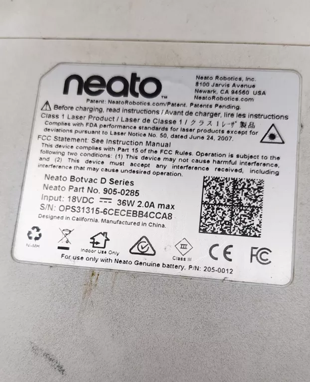 ODKURZACZ NEATO ROBOT + STACJA
