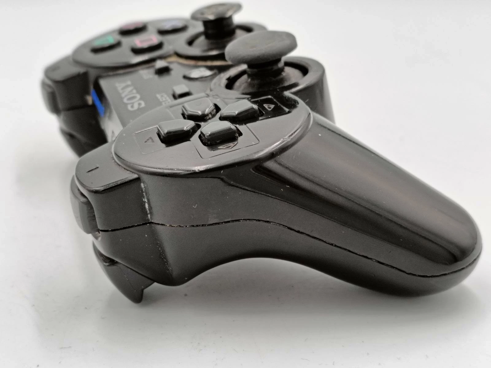 pad-sony-do-ps3-popekana-obudowa-brak-gumeczki-na-analogu-opis-sposob-podlaczenia-bezprzewodowy