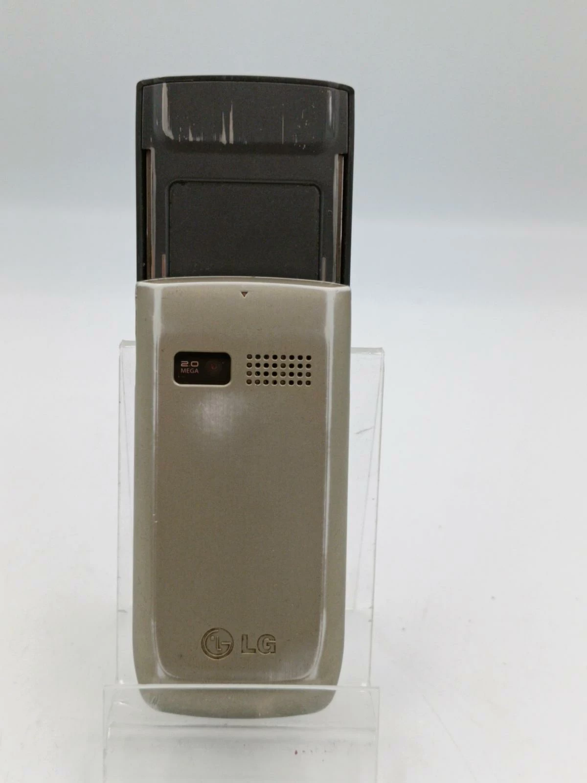 telefon-lg-a310-ladowarka-typ-telefon-komorkowy