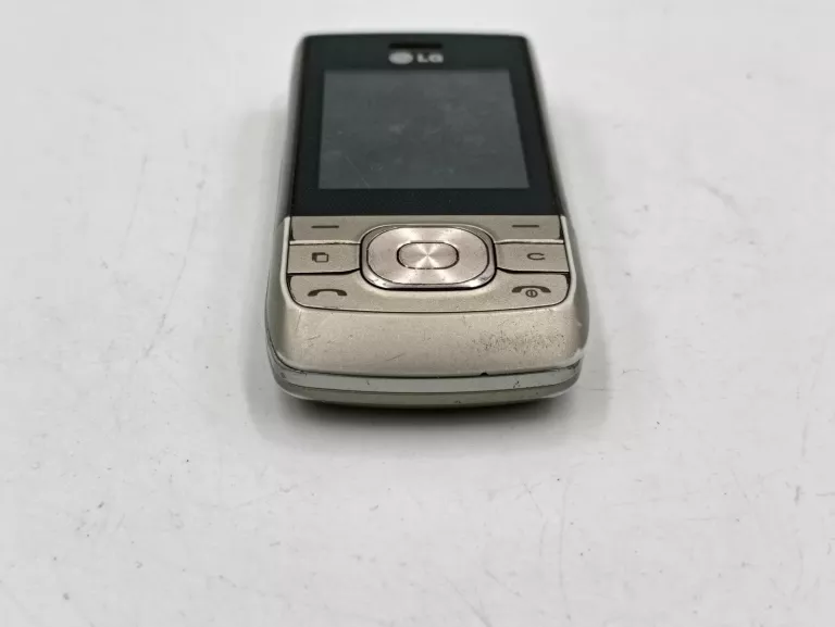 telefon-lg-a310-ladowarka-kolor-srebrny