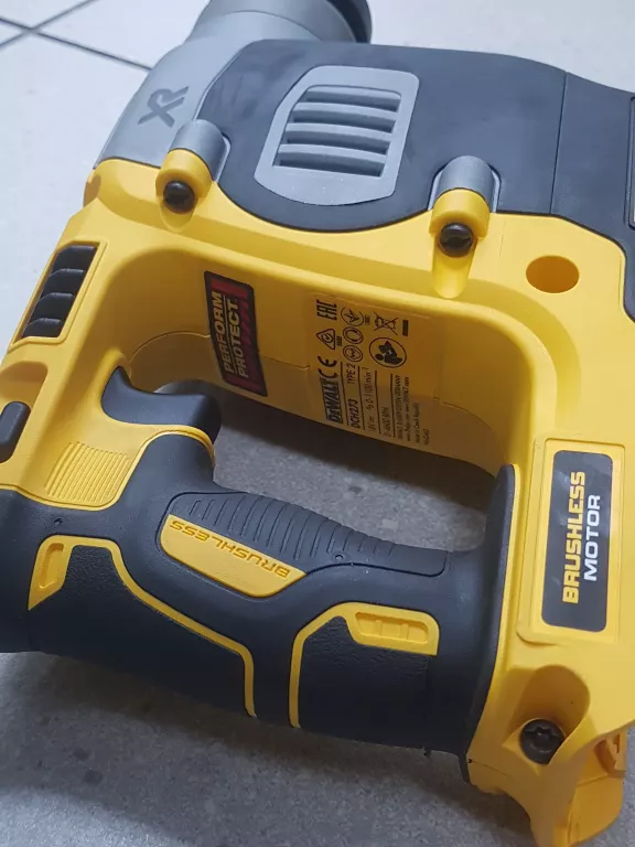 MŁOTOWIERTARKA DEWALT DCH273 SUPER ZADBANA, WALIZKA - LOMBARD TRZEBNICA