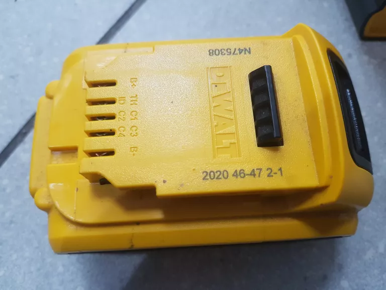 MŁOTOWIERTARKA DEWALT DCH273 SUPER ZADBANA, WALIZKA - LOMBARD TRZEBNICA