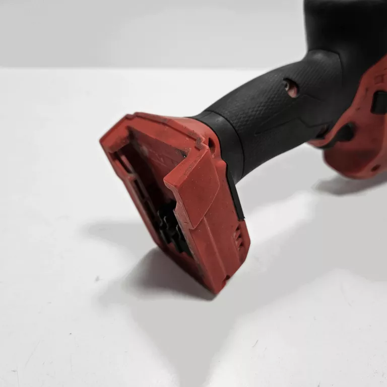 PIŁA SZABLASTA MILWAUKEE M12 CHZ-0 FUEL HACKZALL