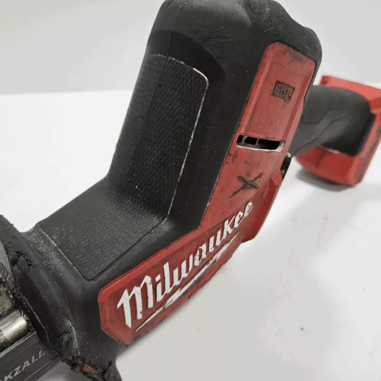 PIŁA SZABLASTA MILWAUKEE M12 CHZ-0 FUEL HACKZALL