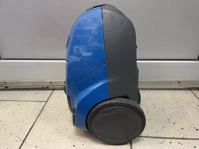 ODKURZACZ ZANUSSI COMPACT GO