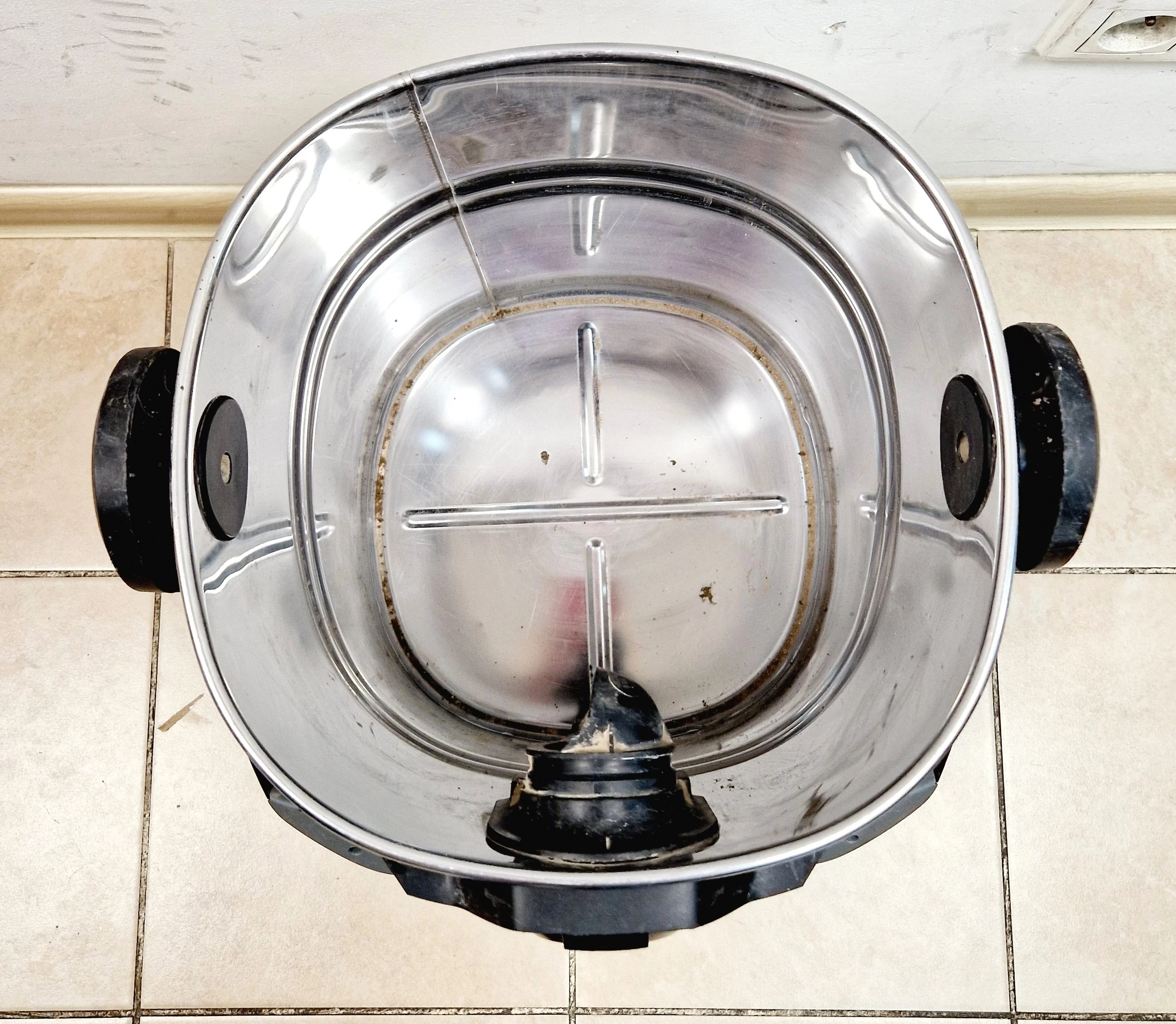 odkurzacz-przemyslowy-karcher-wd6-p-marka-karcher