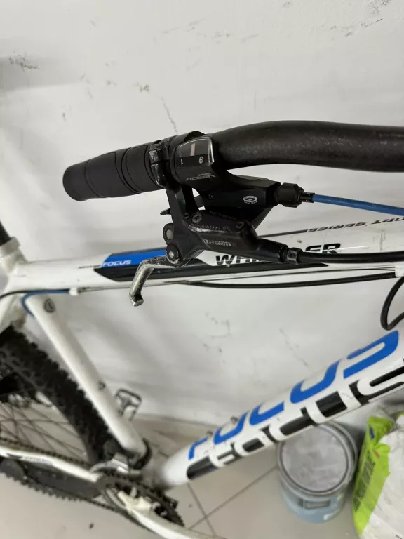 ROWER FOCUS WHISTLER 27.5''