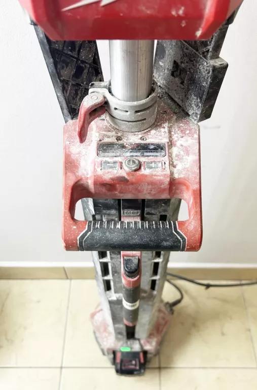 LAMPA STOJACA MILWAUKEE M18 HSAL