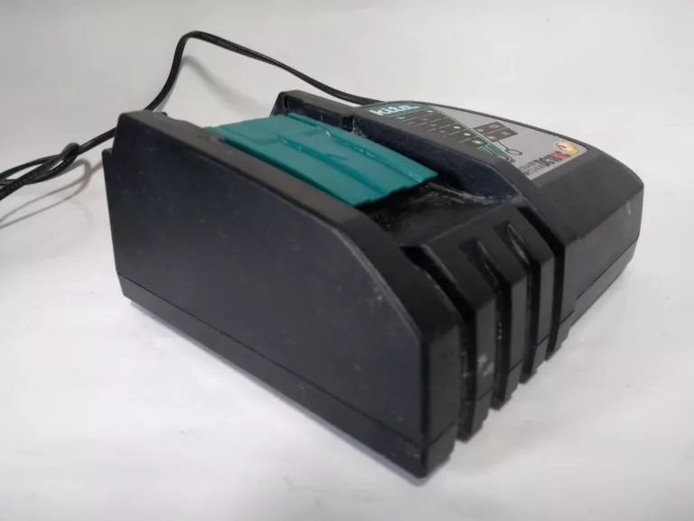 ŁADOWARKA MAKITA DC18RC