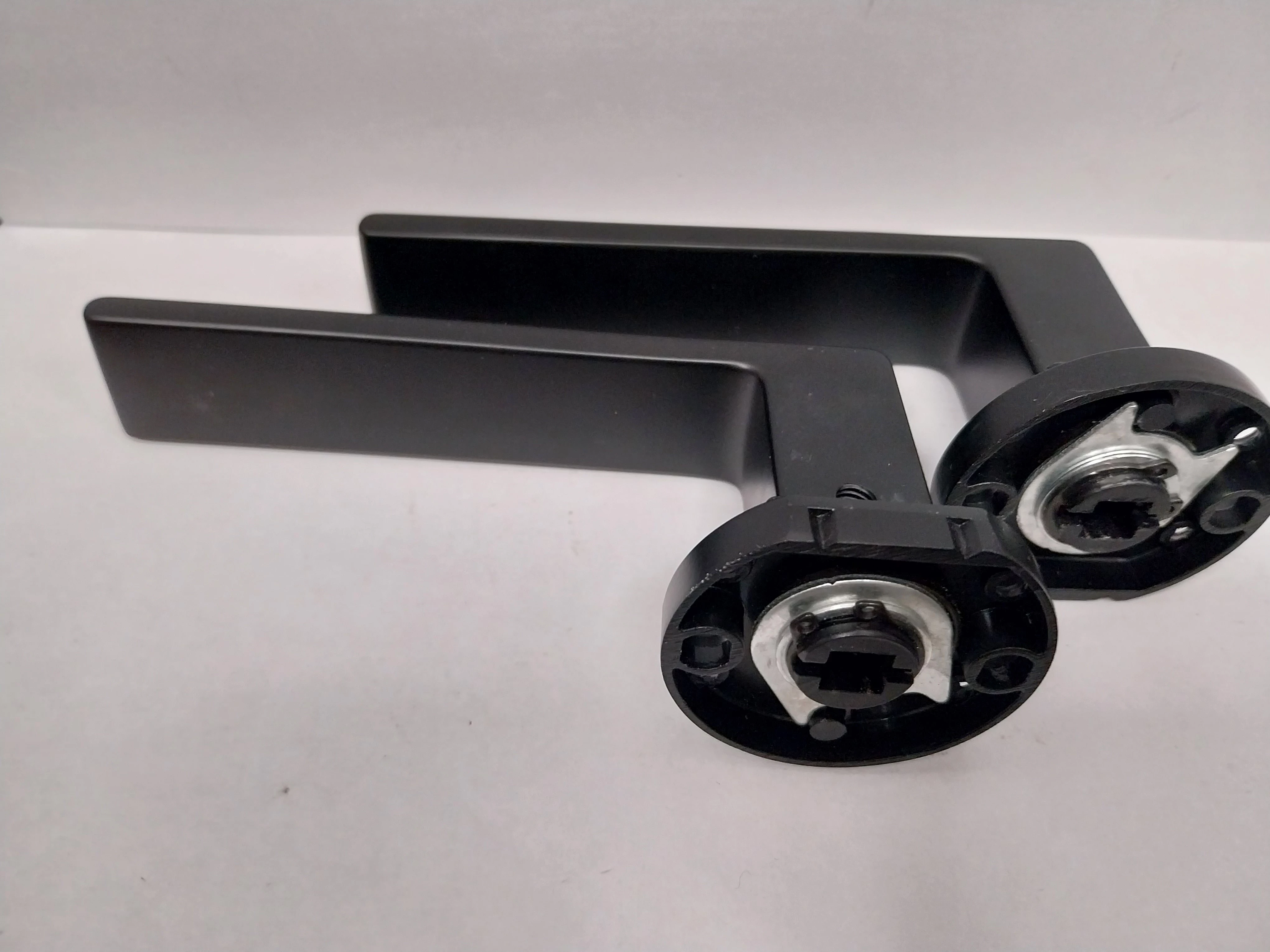 klamka-do-drzwi-wewn-czarna-zestaw-stan-powystawowy