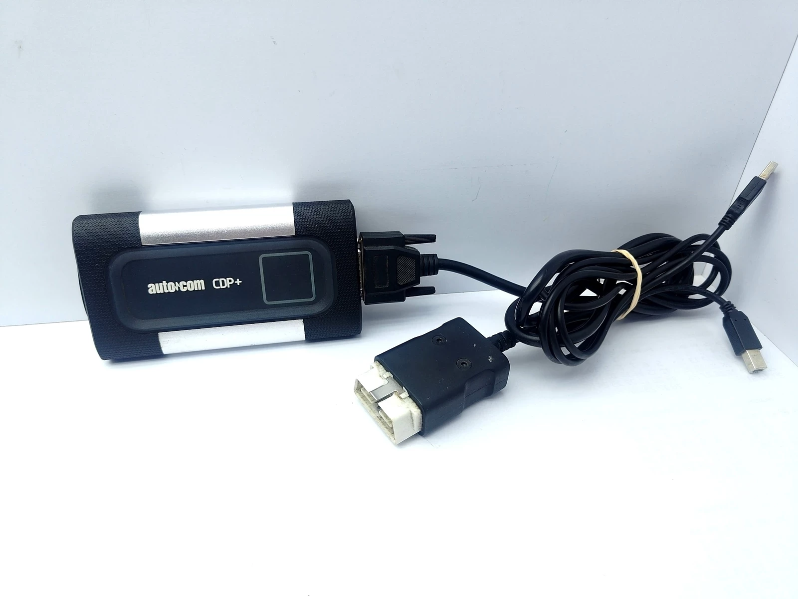 interfejs-diagnostyczny-autocom-cdp-sweden-rynek-20-gostynin-fly