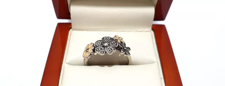 PANDORA UROCZE KWIATKI SREBRNY PIERŚCIONEK 3,30G PR925 R17
