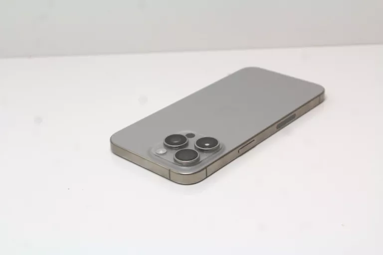 TELEFON APPLE IPHONE 15 PRO MAX 8/256GB