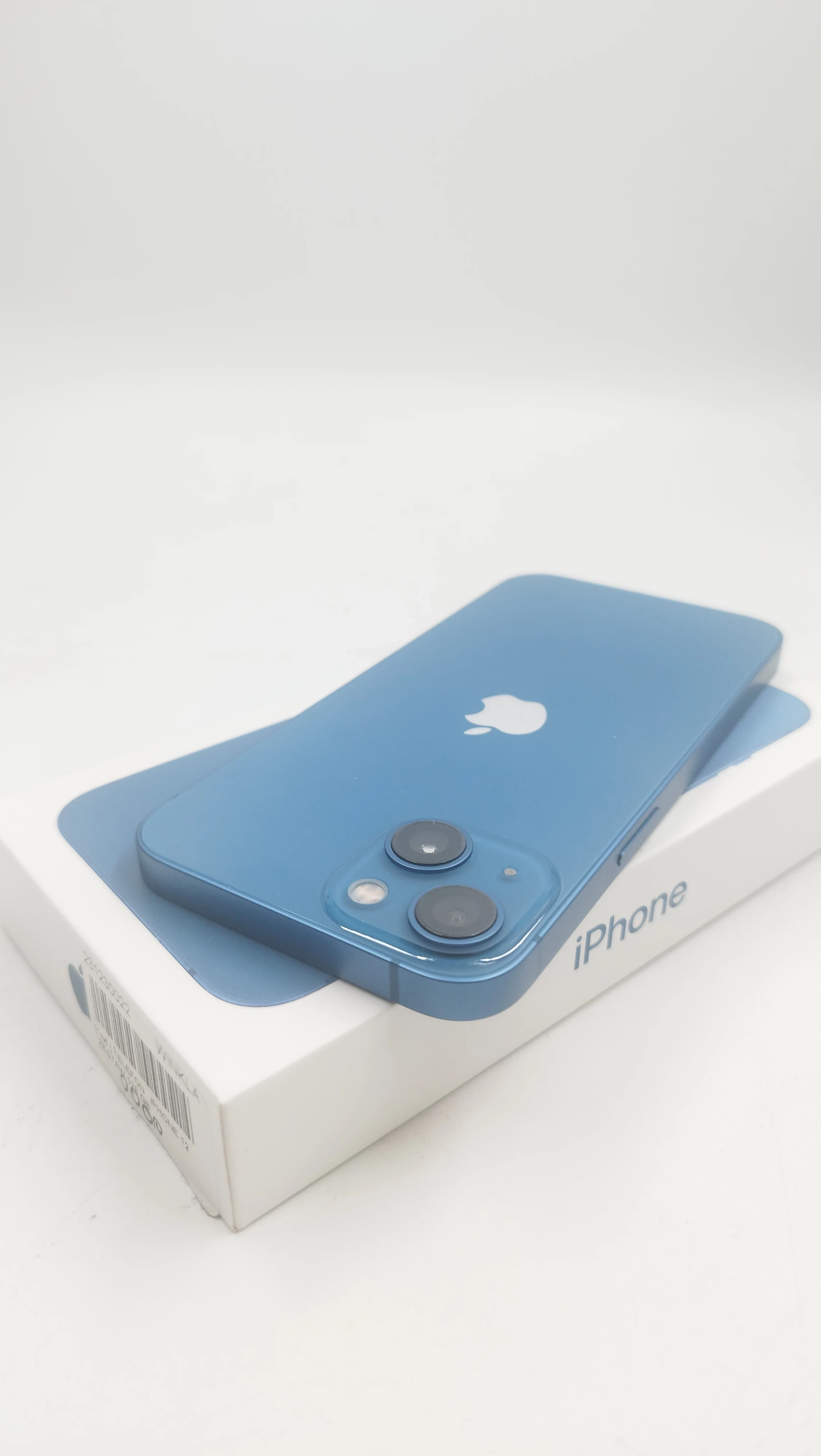 telefon-apple-iphone-13-kon100-stan-uzywany