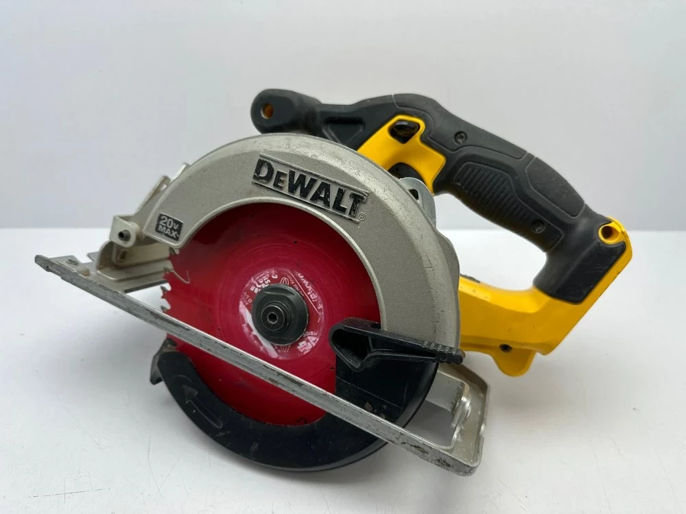 pilarka-tarczowa-akumulatorowa-dewalt-dcs-393-lad-aku-ean-gtin-0609207299844