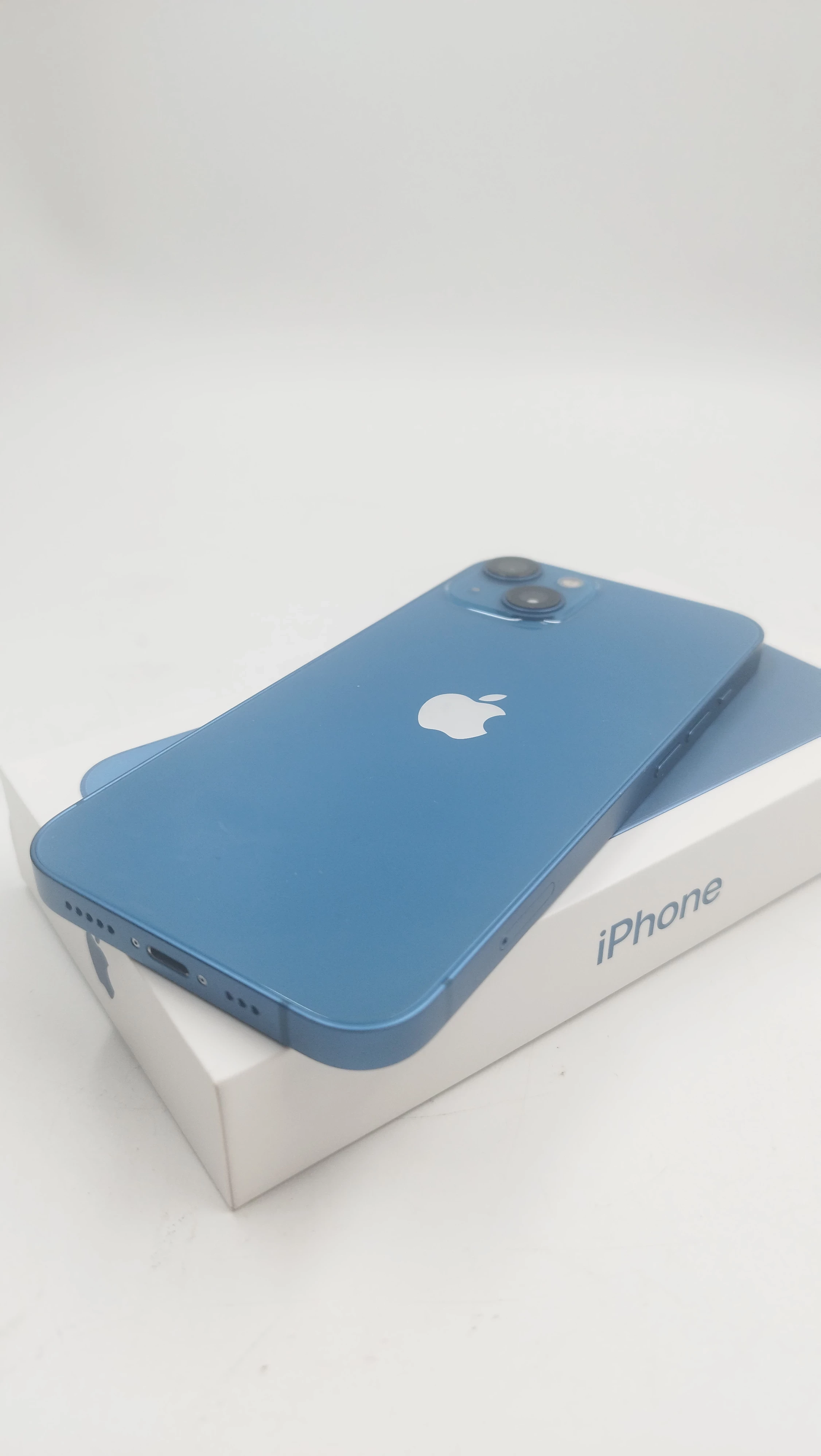 telefon-apple-iphone-13-kon100-kod-producenta-mlpk3pma