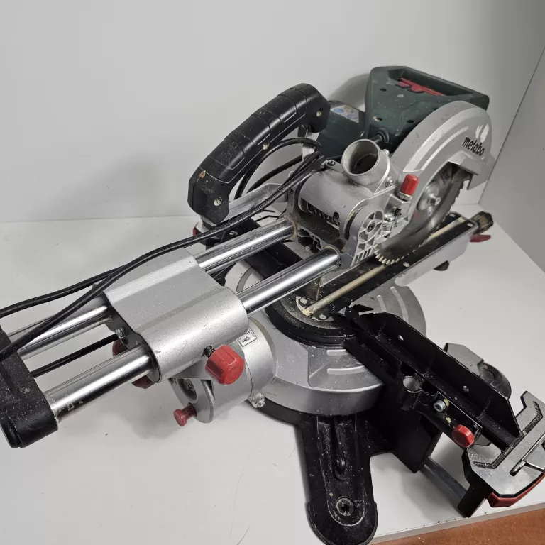 UKOŚNICA METABO KGSV 216 M