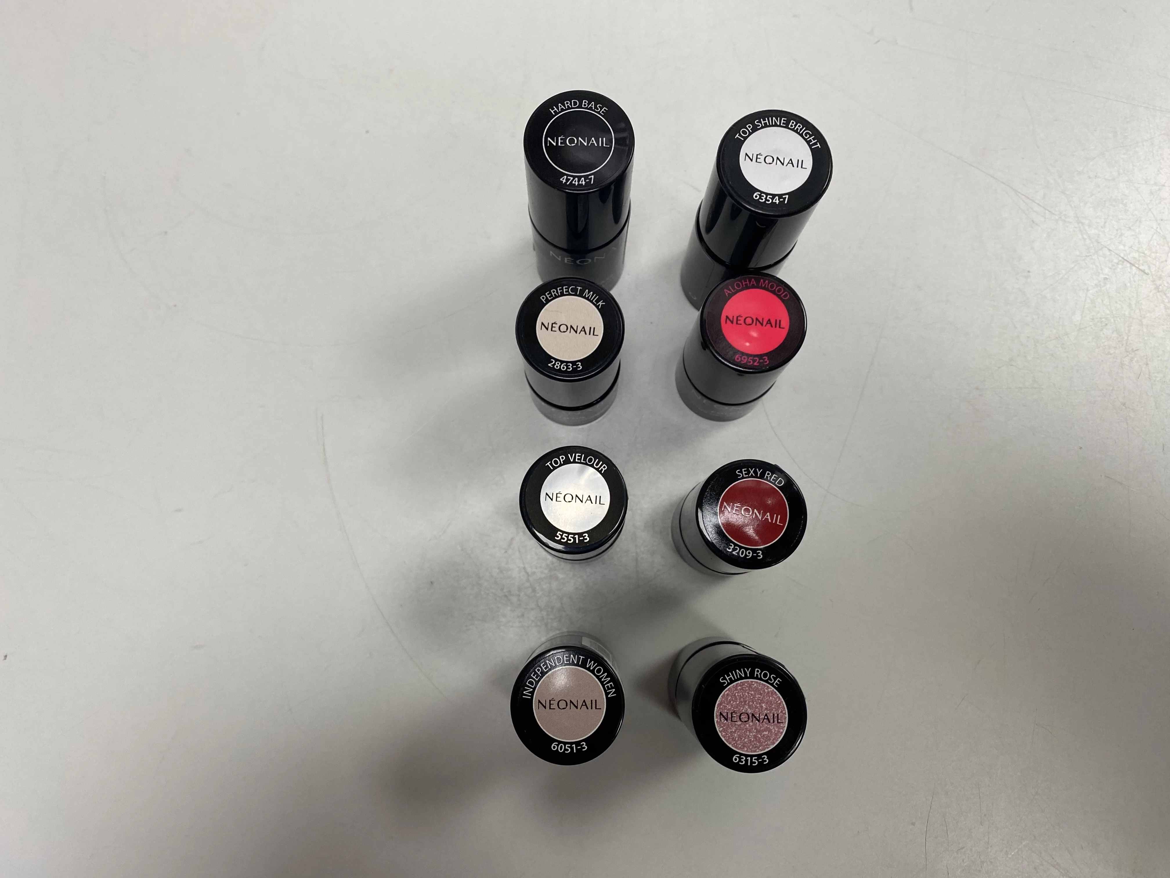 zestaw-do-hybryd-z-lampa-neonail-starter-set-de-luxe-przeznaczenie-zestawy-do-manicure-hybrydowego