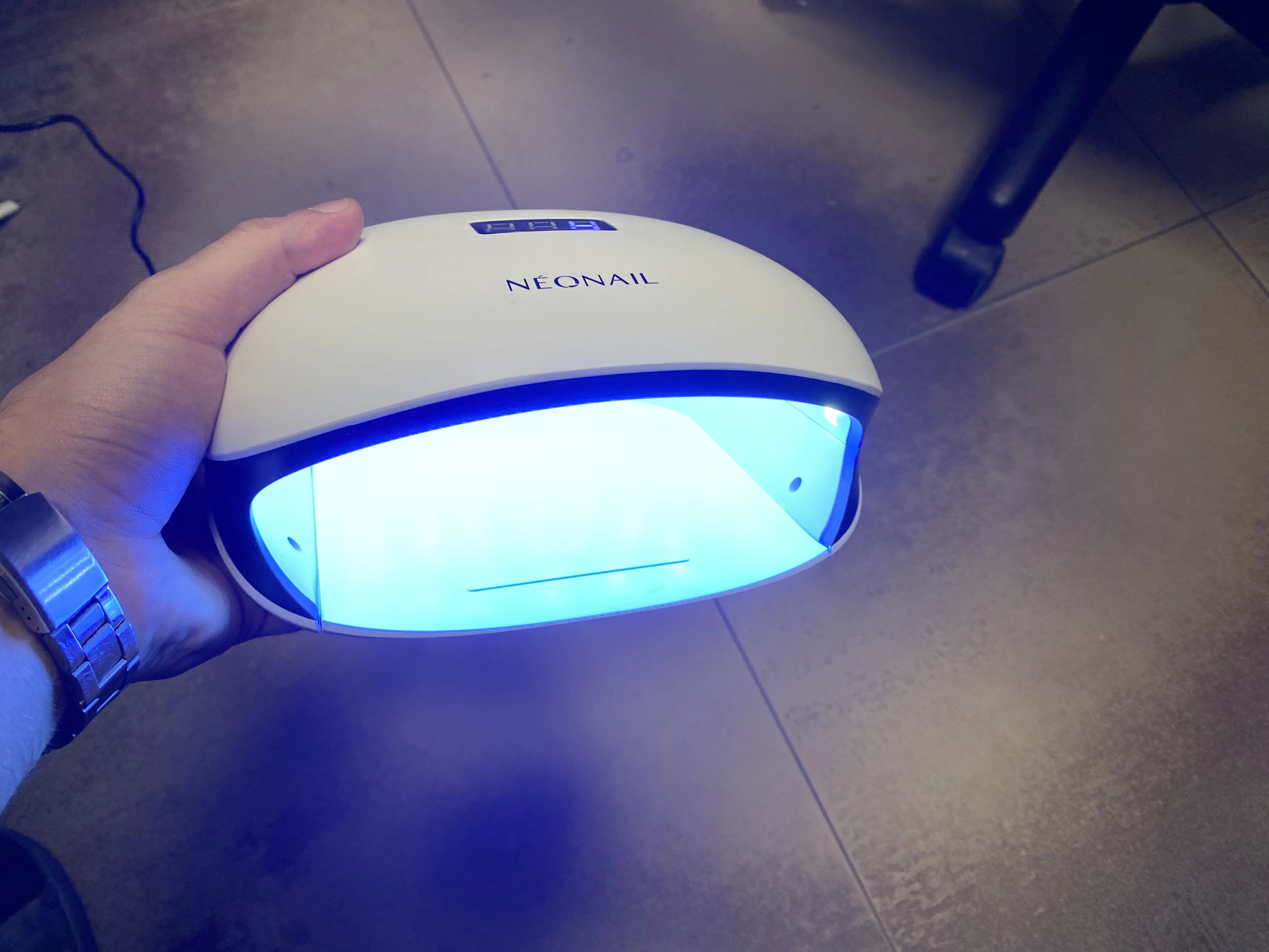 zestaw-do-hybryd-z-lampa-neonail-starter-set-de-luxe-stan-uzywany