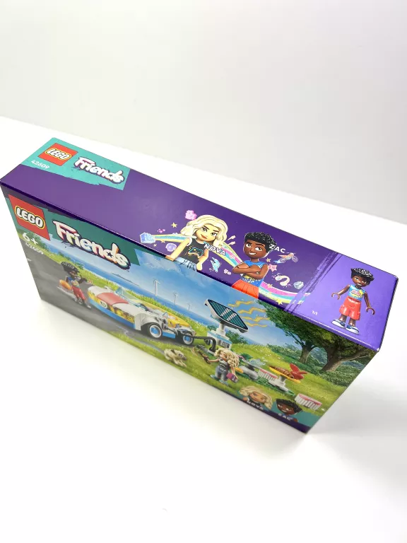 LEGO FRIENDS 42609 SAMOCHÓD ELEKTRYCZNY I STACJA ŁADUJĄCA